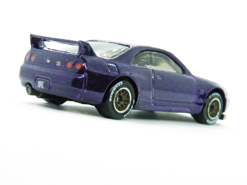Illustration for article titled Skyline Wheelswap Hotwheels GT-R R33